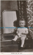 R041935 Waiting For His Valet. Baby. E. S. London - Sonstige & Ohne Zuordnung