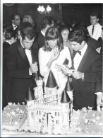 C6286/ Francoise Hardy,J. Cl. Brialy, R. Vadim Pressefoto Foto 27,5 X 21 Cm 1963 - Otros & Sin Clasificación