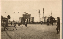 CPA Ville à Identifier - Animée, Soldats, Autres Personnes, Tramway - Da Identificare