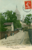 PARIS. La Rue De La Bonne à Montmartre - Paris (18)