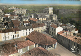 Beau Lot De 12 CPSM De CHARENTE MARITIME (17) Dont Villages - Autres & Non Classés