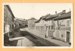 F1608  CPSM   SEPTMONCEL (Jura)  Rue Principale - POSTES TELEGRAPHES TELEPHONES CAISSE D'EPARGNE  +++++ - Septmoncel