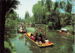 MEXIQUE - Flower Bedecked Launches In The Xochimilco Canals - Animé - Bateaux - Carte Postale - Mexique