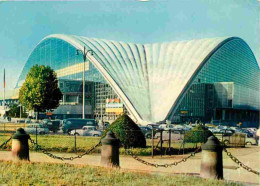 92 - Puteaux - Le Palais Du CNIT Centre National Des Industries Et Techniques - Automobiles - CPM - Voir Scans Recto-Ver - Puteaux