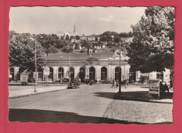 AGEN         La Gare Avec Le Côteau Et L'ermitage          47 - Agen