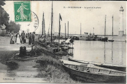 OUISTREHAM Le Port Et Le Phare - Ouistreham