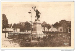 Loir Et Cher 41 CPA De SALBRIS - Le Monument Aux Morts De La Grande Guerre - Other & Unclassified