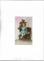 Carte Postale Ancienne  Bonne Année Petit Enfant Assis Dans Un Fauteuil Avec Un Ours En Peluche - New Year