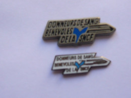 2 Pin S DONNEURS DE SANG BENEVOLES DE LA SNCF Different - TGV