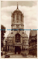 R043051 Old Tom From St. Aldates. Oxford. Valentine. No 220373. RP. 1934 - Wereld