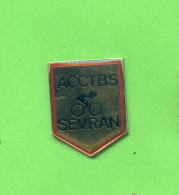 Rare Pins Cyclisme Velo Sevran Seine Saint Denis 93 H160 - Wielrennen