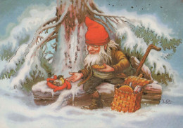 PÈRE NOËL Bonne Année Noël GNOME Vintage Carte Postale CPSM #PBA744.A - Santa Claus