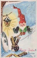 WEIHNACHTSMANN SANTA CLAUS Neujahr Weihnachten GNOME Vintage Ansichtskarte Postkarte CPSMPF #PKD934.A - Kerstman