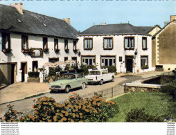 D22  LANRELAS  L'Auberge Des Rochers  .......... Avec Aronde Simca Et Peugeot 404 - Lamballe