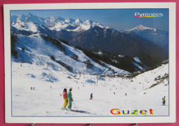 Visuel Très Peu Courant - 09 - Guzet - Les Pistes Et Au Loin La Chaîne Des Pyrénées - Excellent état - Altri & Non Classificati