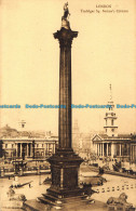 R043155 London. Trafalgar Square. Nelsons Column. Barriere - Autres & Non Classés