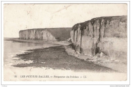 CPA 76 Seine Maritime - Les Petites Dalles - Perspective Des Falaises - Rouen