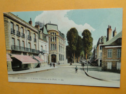 MOULINS -- L'Avenue Nationale Et La Poste - Carte Colorisée - ANIMEE - Moulins