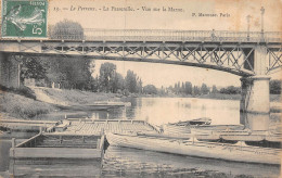 P-24-Mi-Is-1343 : LE PERREUX. BARQUES EN BORD DE MARNE - Le Perreux Sur Marne