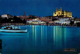 73215458 Palma De Mallorca Vista Nocturna De La Catedral Desde El Paseo Maritimo - Sonstige & Ohne Zuordnung