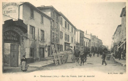 TREVOUX RUE DU PALAIS JOUR DE MARCHE - Trévoux