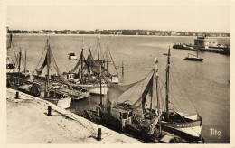 Royan * Le Port , état Actuel * Bateaux De Pêche - Royan