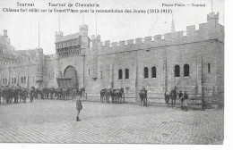 Tournai  Chateau-Fort Sur La Grande Place Pour La Reconstitution Des Joutes - Tournai