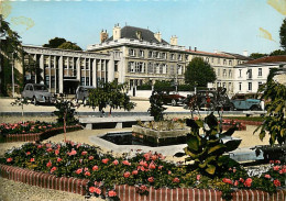 79 - Niort - La Poste - Automobiles - Fleurs - Carte Neuve - CPM - Voir Scans Recto-Verso - Niort