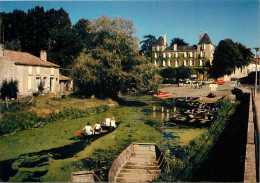 79 - Arçais - Château D'Arçais - Embarcadère Guinouard - Marais Poitevin - Venise Verte - Automobiles - Carte Neuve - CP - Otros & Sin Clasificación