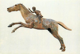 Grèce - Athènes - Athína - Le Musée National Archéologique - Cheval De Course En Bronze Avec Son Petit Cavalier - Chevau - Greece