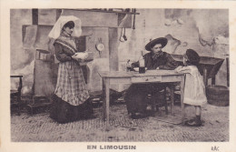 LOT De 2 CPA 87 @ LIMOUSIN - Folklore - Sonstige & Ohne Zuordnung