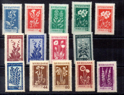 Bulgaria Serie Nº Yvert 770/83 * - Unused Stamps