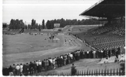 92 COLOMBES - Le Stade - Athlétisme - Animé - CPSM PF écrite En 1956 - Colombes