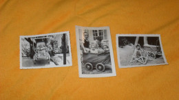 LOT 3 PHOTOS ANCIENNES DE 1957../ SCENE ENFANTS POUSSETTE D'AUTREFOIS - Personnes Anonymes