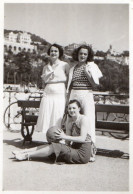 PHOTO ORIGINALE - R  - PHOTO DE FEMMES - NICE - CHATEAU DE L'ANGLAIS - FORMAT 8.8 X 6.5 - Personnes Anonymes