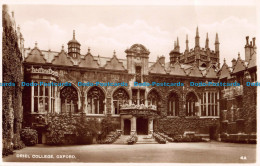 R043555 Oriel College. Oxford. Excel. RP - World