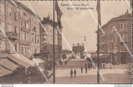 Au88 Cartolina Fiume Piazza Dante Arco Dell'annessione Croazia - Otros & Sin Clasificación
