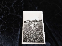 P-288 ,  Photo, Groupe De Judokas à L'entrainement  Sur Une Plage , Circa 1940 - Anonyme Personen