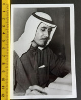 #21   Kuwait - Man Men Homme - Persone Anonimi