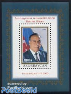 Azerbaijan 2004 Death Of President Aliyev S/s, Mint NH, History - Flags - Politicians - Other & Unclassified