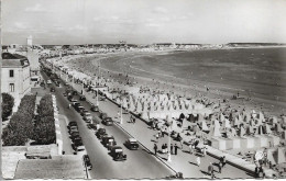 85. LES SABLES D'OLONNE. VUE GENERALE DE LA PLAGE. VOITURES ANCIENNES. 1958. - Sables D'Olonne