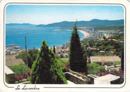 83 - Le Lavandou - Echappée Sur La Ville Et La Plage - Au Loin, Le Cap Bénat Et L'Ile De Porquerolles - Le Lavandou