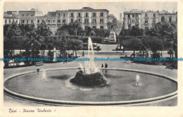 R044994 Bari. Piazza Umberto I - World