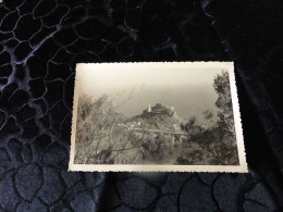 P-305 ,Photo Du Village D'Eze , Vue De La Grande Corniche, Avril 1935 - Places