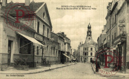 FRANCIA. FRANCE. ROMILLY SUR SEINE - Rue De La Boule D'Or Et Hôtel De Ville - Romilly-sur-Seine