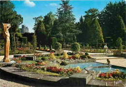 18 - Bourges - Le Jardin Dés Prés Fichaux - Le Bassin De La Roseraie Et Le Dieu Pan. Au Fond à Gauche La Cathédrale Sain - Bourges