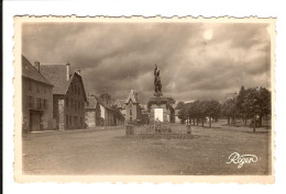 15 - ALLANCHE - Monument Aux Morts - Allanche