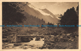 R044259 La Douce France. Les Pyrenees. Vallee De Lutour. Route Du Lac D Estom. Y - Welt