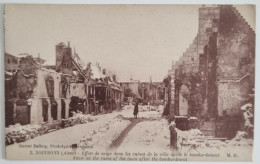 CPA Non Circulée - FRANCE Après-guerre - SOISSONS (Aisne) - EFFETS DE NEIGE DANS LE RUINES DE LA VILLE APRÉS LE BOMBARDE - Soissons