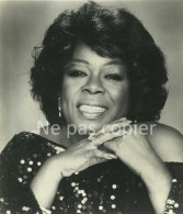 SARAH VAUGHAN Vers 1965 Jazz Bebop Chanteuse Photo 22 X 19 Cm - Célébrités